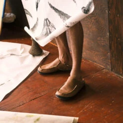 OluKai Moloā Slipper - Toffee / Dark Wood -OluKai Shop 10252 3363 101 65423558 e885 4e9c 804a d406555ebf20