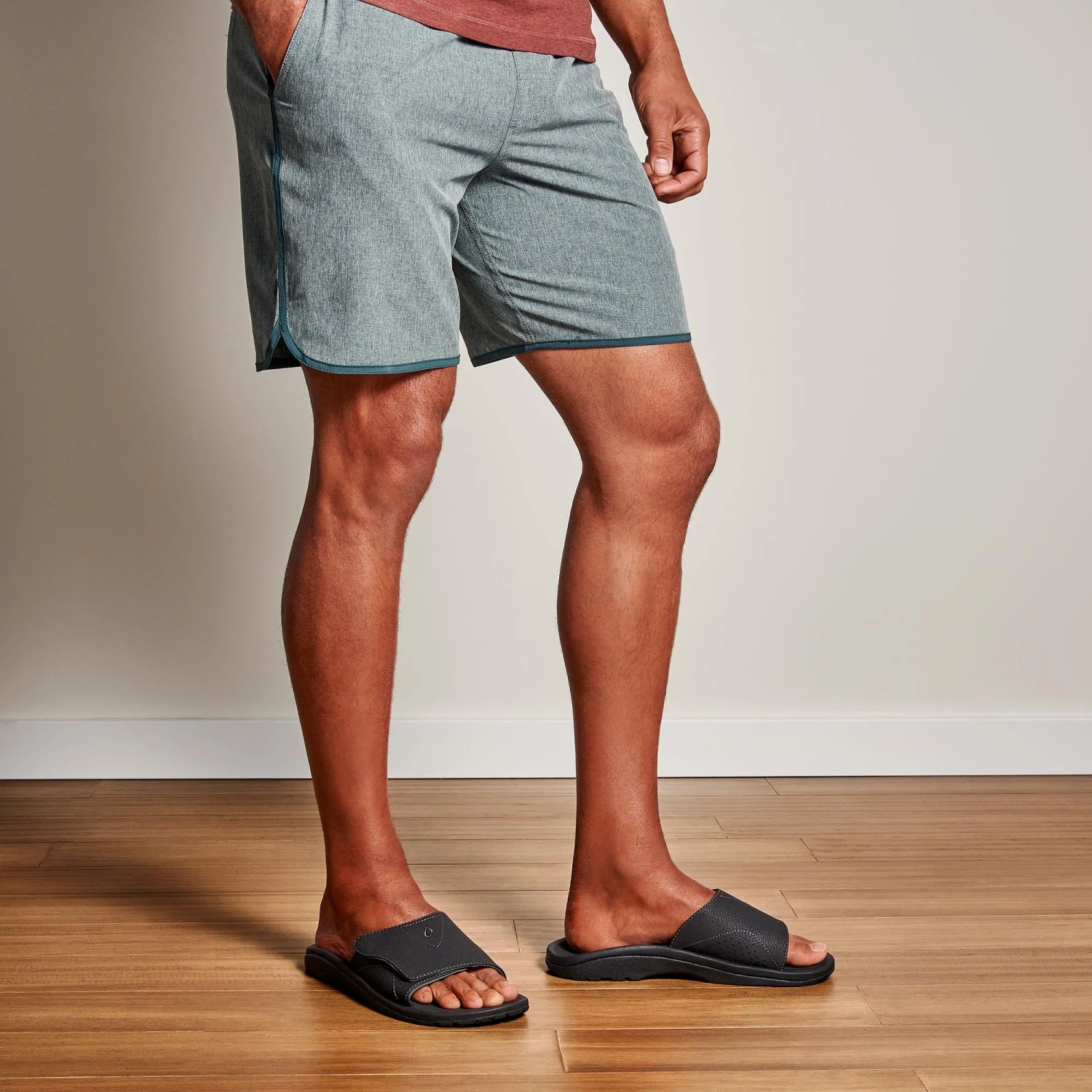 OluKai Nalu Slide - Black 8 OluKai Nalu Slide - Black - Image 6