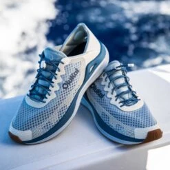 OluKai ‘Ahi - Blue Pearl / White Sand -OluKai Shop 10554 ELWS 102