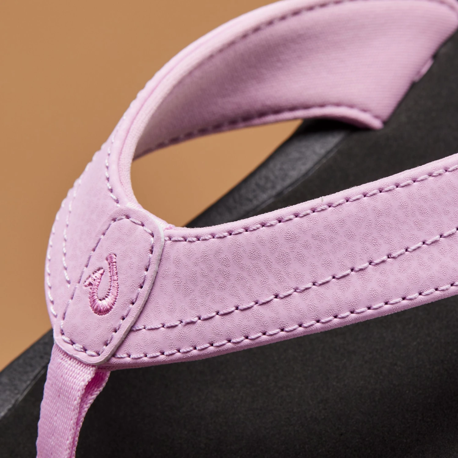 OluKai ‘Ohana - Paradise Pink / Lava Rock 5 OluKai ‘Ohana - Paradise Pink / Lava Rock - Image 3