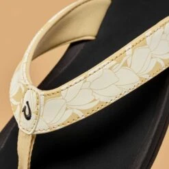 OluKai ‘Ohana - Toasted Coconut / Pa‘i -OluKai Shop 20110 TCZQ 203