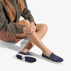 OluKai Pehuea - Trench Blue -OluKai Shop 20271 DEDE