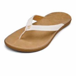 OluKai Honu - Bright White / Golden Sand 14 OluKai Honu - Bright White / Golden Sand -OluKai Shop 20436 WBGS AMZ W Honu BrightWhiteGoldenSand
