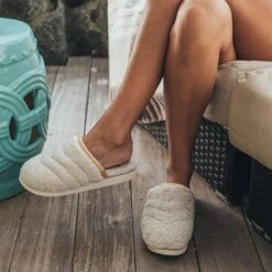 OluKai Pūpū Mua - Tapa 14 OluKai Pūpū Mua - Tapa -OluKai Shop 20476 2020 301