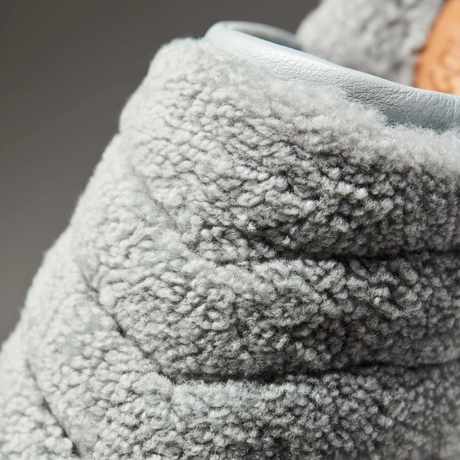 OluKai Pūpū Mua - Pale Grey 5 OluKai Pūpū Mua - Pale Grey - Image 3