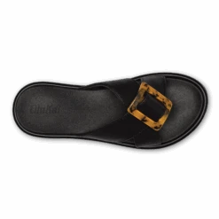OluKai La‘i Slide - Black 17 OluKai La‘i Slide - Black -OluKai Shop 20511 4040 004 W LaiSlide BlkBlk V3