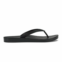 OluKai Lalahi - Lava Rock