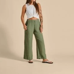 OluKai ‘Uiki - Bright White / Lava Rock -OluKai Shop 20537 WBLR 103 W UIKI BrightWhiteLavaRock