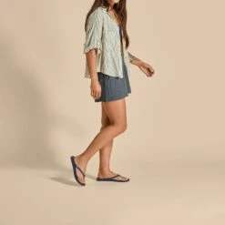 OluKai ‘Uiki - Mood Indigo -OluKai Shop 20537 ZNZN 103 W UIKI MoodIndigoMoodIndigo