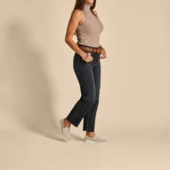 OluKai Pehuea Luxe - Tapa 17 OluKai Pehuea Luxe - Tapa -OluKai Shop 20539 2020 103 W PEHUEALUXE TapaTapa