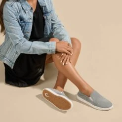 OluKai Pehuea Luxe - Ash 18 OluKai Pehuea Luxe - Ash -OluKai Shop 20539 AUAU 102 W PEHUEALUXE AshAsh