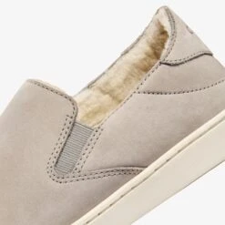 OluKai Pehuea Cozy - Taupe Grey / Taupe Grey 11 OluKai Pehuea Cozy - Taupe Grey / Taupe Grey -OluKai Shop 20548 TGTG 01