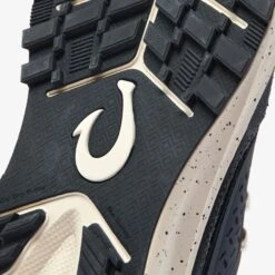 OluKai Makiki-Lava Rock / Dk Shadow -OluKai Shop 20549 LR6C 103