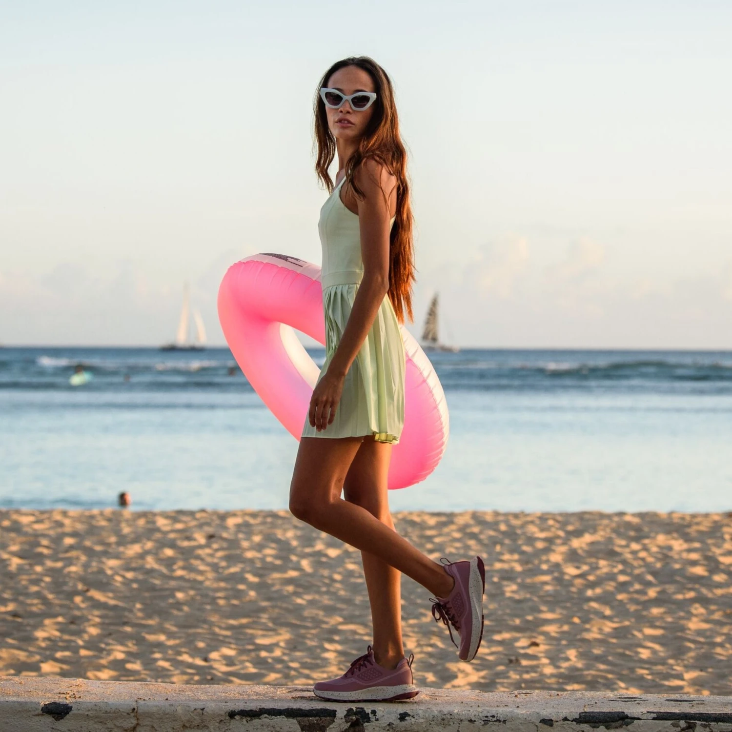 OluKai Makiki - Coral Rose / Coral Rose 7 OluKai Makiki - Coral Rose / Coral Rose - Image 5