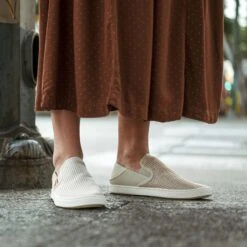 OluKai Pehuea - Tapa / Tapa 17 OluKai Pehuea - Tapa / Tapa -OluKai Shop Pehuea Tapa galleryimage 07 9f9120d4 e0ae 4285 8de4 cc7c83f5bb6e